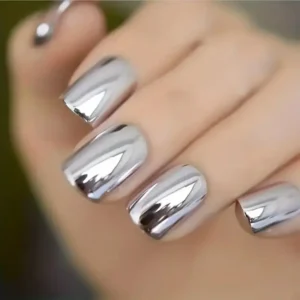 Chrome / Mirror Nails