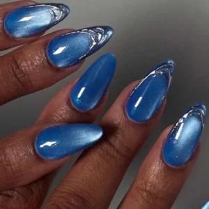 Cat-Eye Nails