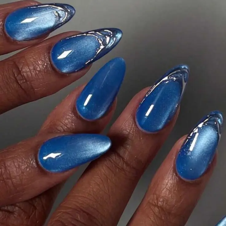Cat-Eye Nails